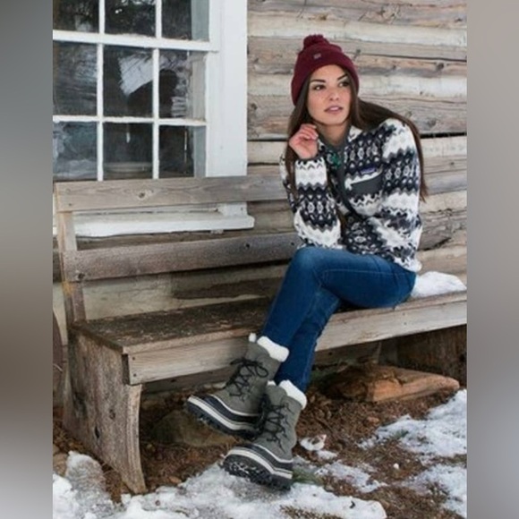 Patagonia Synchilla Snap T Hooded Fleece Jacket Women's L Geometric Print White - Picture 1 of 12